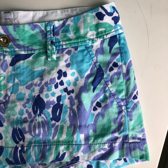 Lilly Pulitzer The Walsh Short in "Lilly's Lilac" - Picture 4 of 6